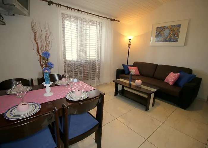 Seaside With A Swimming Pool Sutivan, Brac - 15502 Apartamento