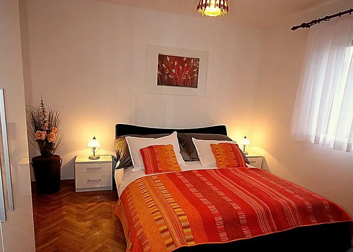 Apartamento Seaside With A Swimming Pool Sutivan, Brac - 15502 *