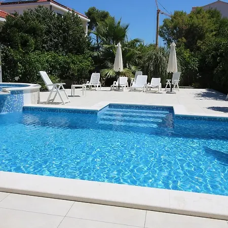 Seaside With A Swimming Pool Sutivan, Brac - 15502 Apartment *