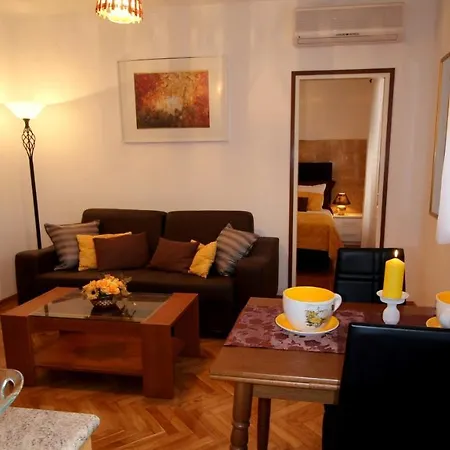 Seaside With A Swimming Pool Sutivan, Brac - 15502 Apartamento Sutivan